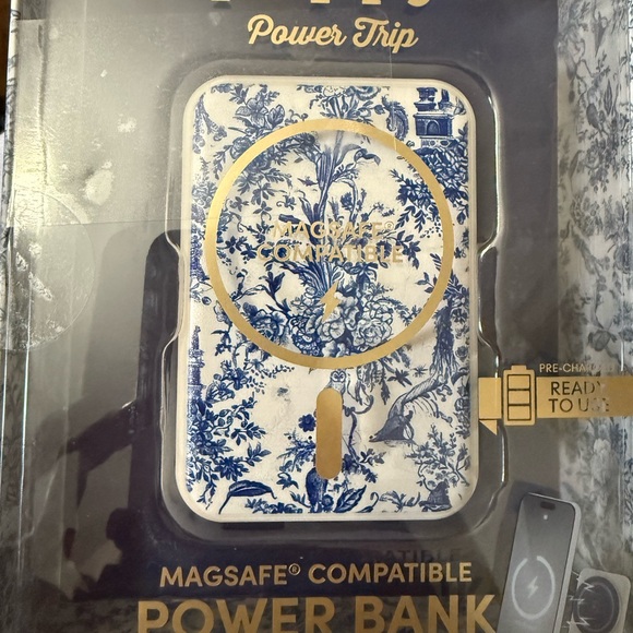 Poppy Blue and White Magnetic Power Bank new in package - Picture 5 of 5